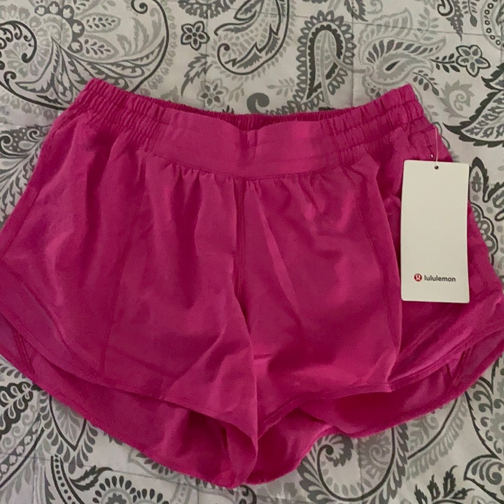 NWT Hotty Hot LR Shorts 4” Lined
